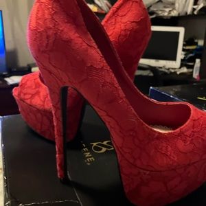 SZ 7.5 Red Lace 6inxh heels! Like new!